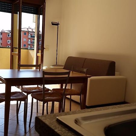 Bilocale Via Imola 4 Apartment Верона Екстериор снимка