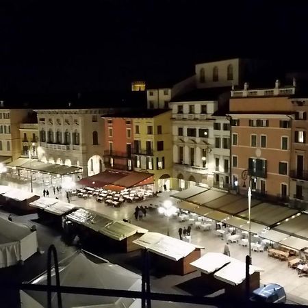 Bilocale Via Imola 4 Apartment Верона Екстериор снимка