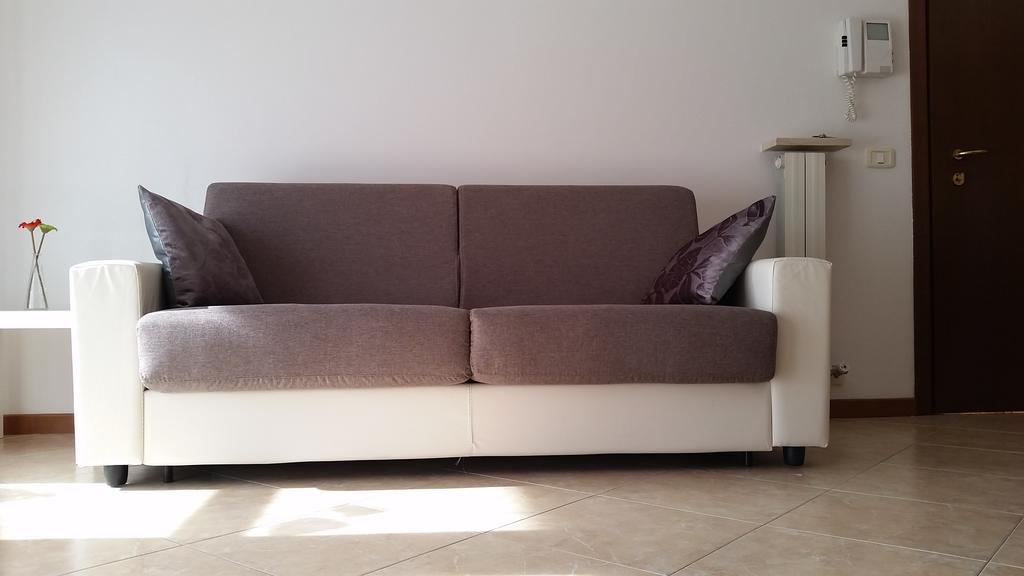 Bilocale Via Imola 4 Apartment Верона Екстериор снимка