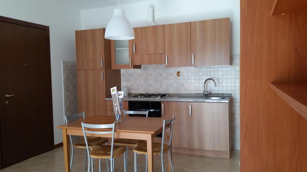 Bilocale Via Imola 4 Apartment Верона Екстериор снимка