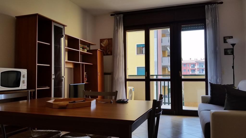 Bilocale Via Imola 4 Apartment Верона Екстериор снимка